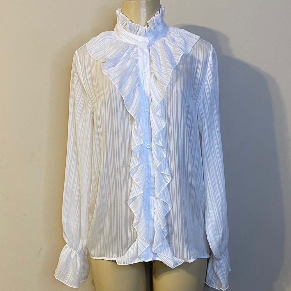 Elegant White Ruffled Blouse Size M - Picture 2 of 6